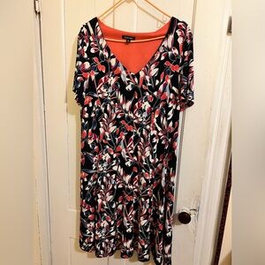 Roz & Ali • Dress • Size 16
20 inches pit to pit
42 long